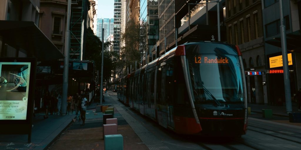 How to get around Sydney by public transport?